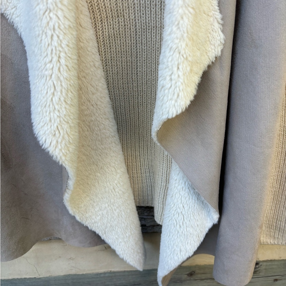 Napa Valley Cream Knit Sweater with Suede and Faux Fleece Open Front Cardigan PL - Picture 2 of 12